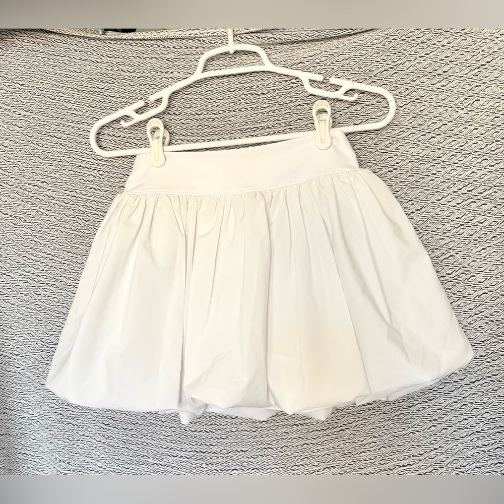 YPB motionTEK Bubble Hem Mini Skirt by Abercrombie size S - Picture 3 of 7